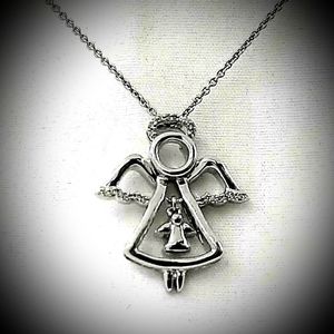 New Amazing .20ctw Angel Diamonds & Baby Pendant!